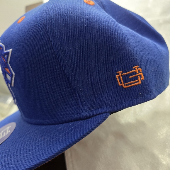 NBA New York Knicks Royal Blue Cap - Picture 8 of 8